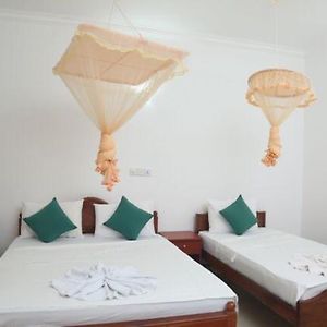 Basic Triple Room